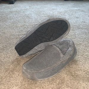 Ugg Men’s Slipper